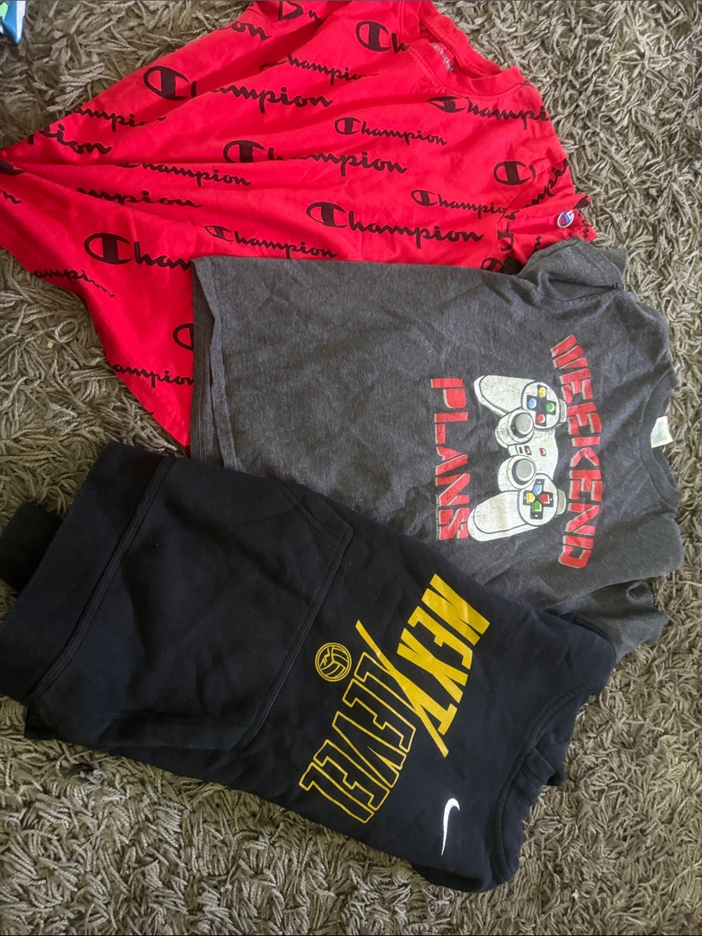 Boys shirt/hoodie bundle- large